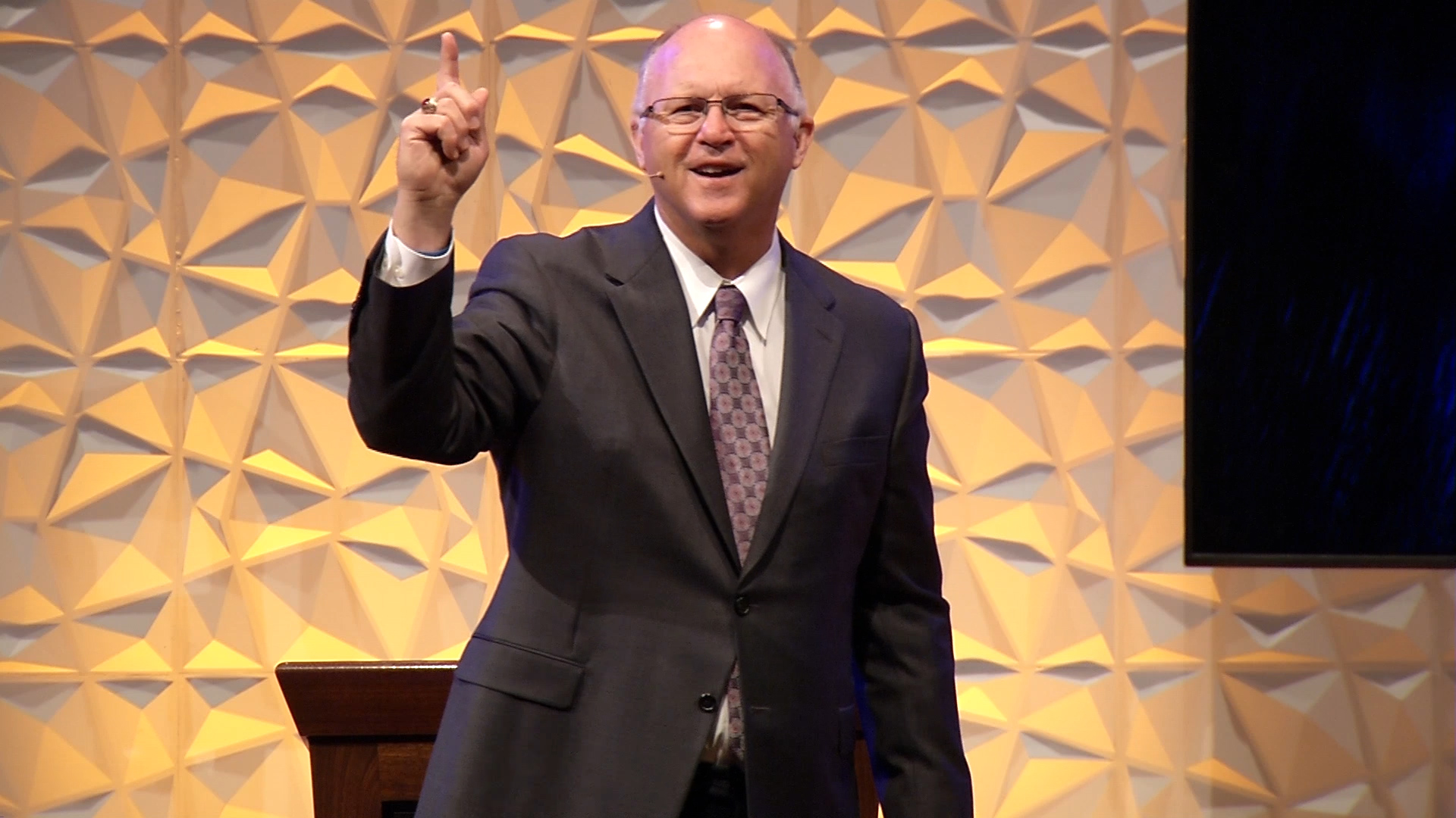 Pastor Paul Chappell: Perspective From the Cross
