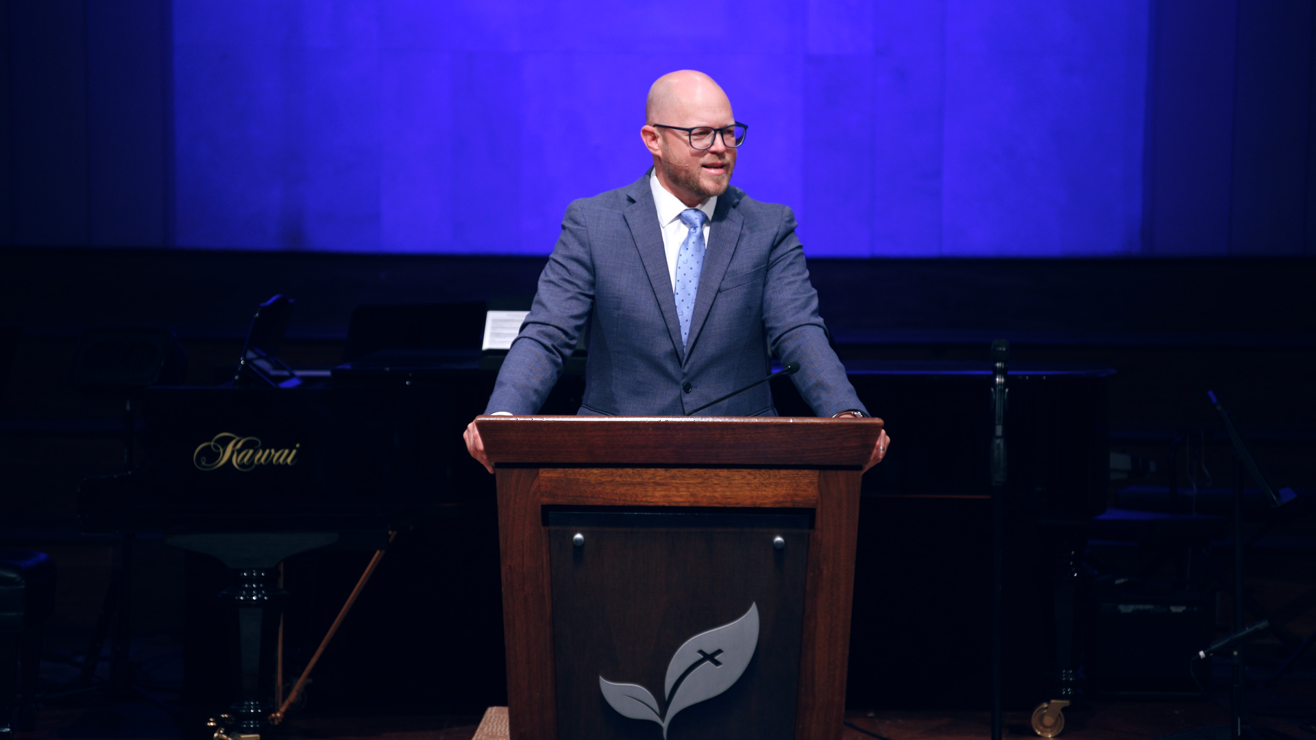 Larry Chappell: Vessels of Glory
