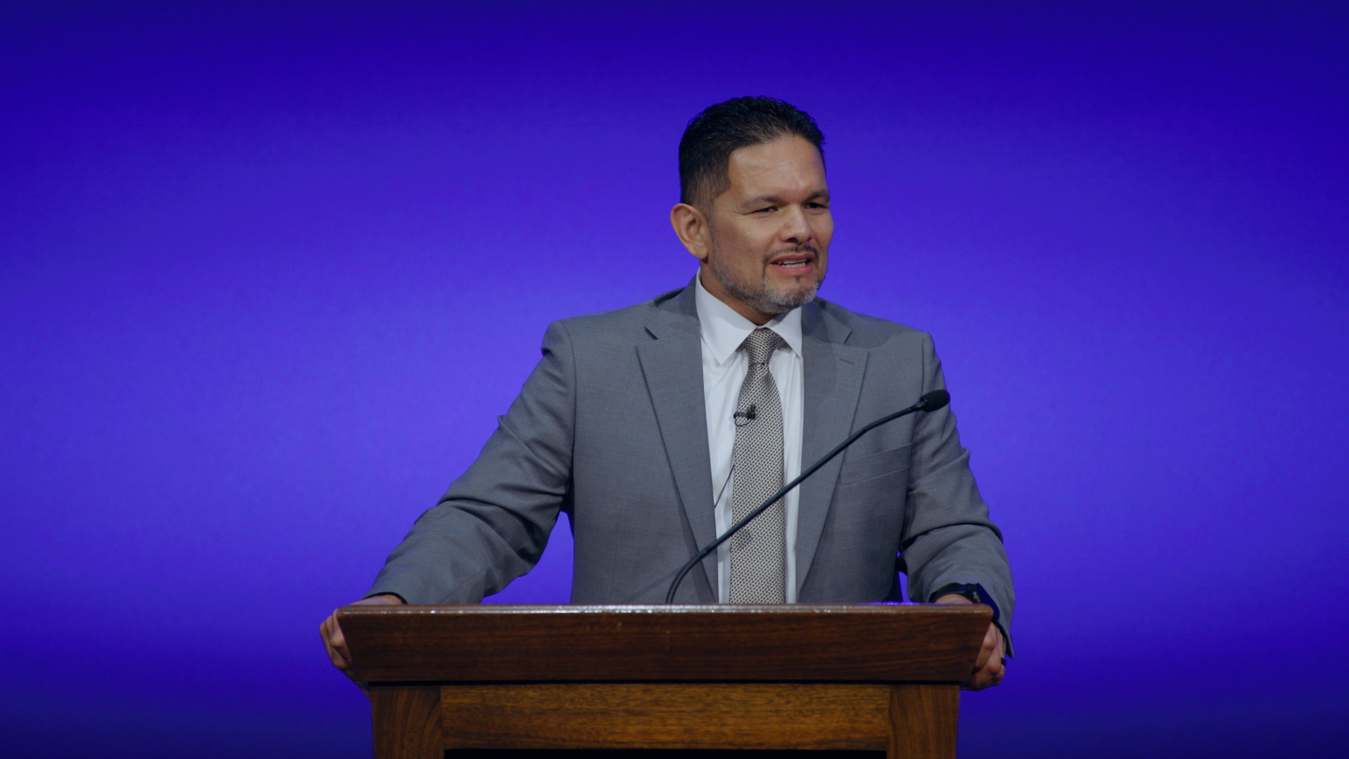 Carlos Navarrete: God Is Able To Send Us To The World